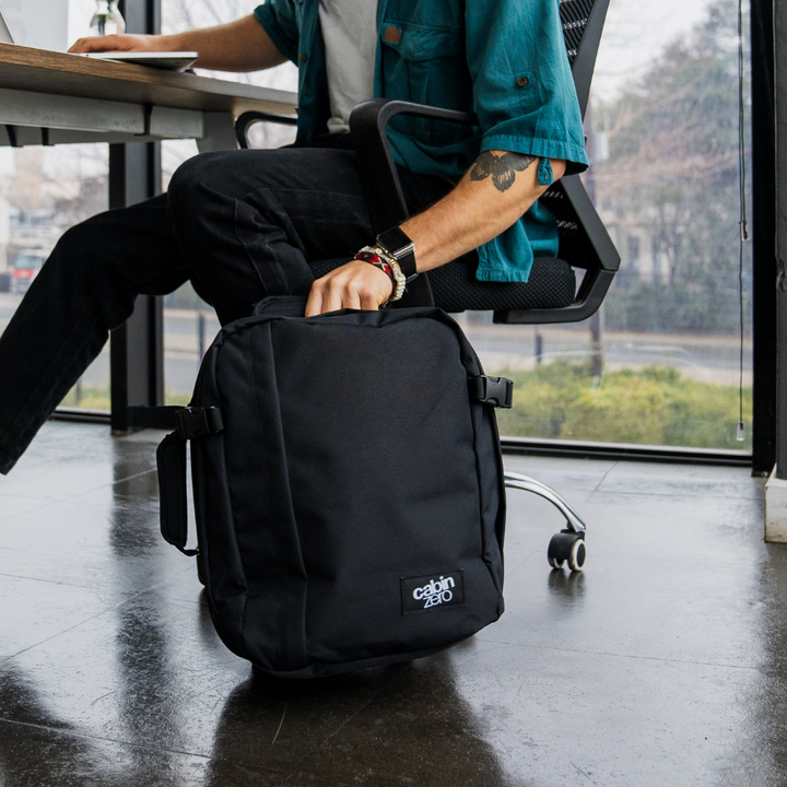 Classic Tech Backpack 28L | CABINZERO