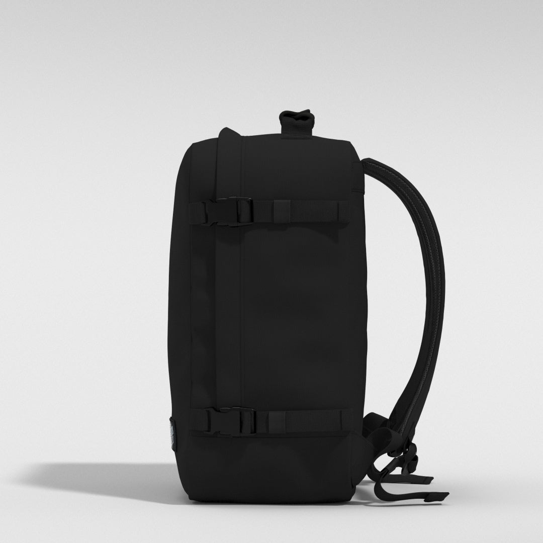 Classic Backpack - 36L Navy | CABINZERO