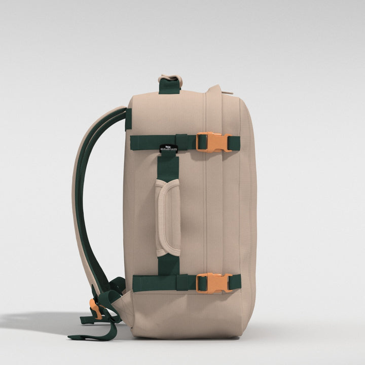 バッグ Cabin Backpack 36L Cebu Sands Classic Backpack & Rucksack - 36L Cebu Sands | CABINZERO