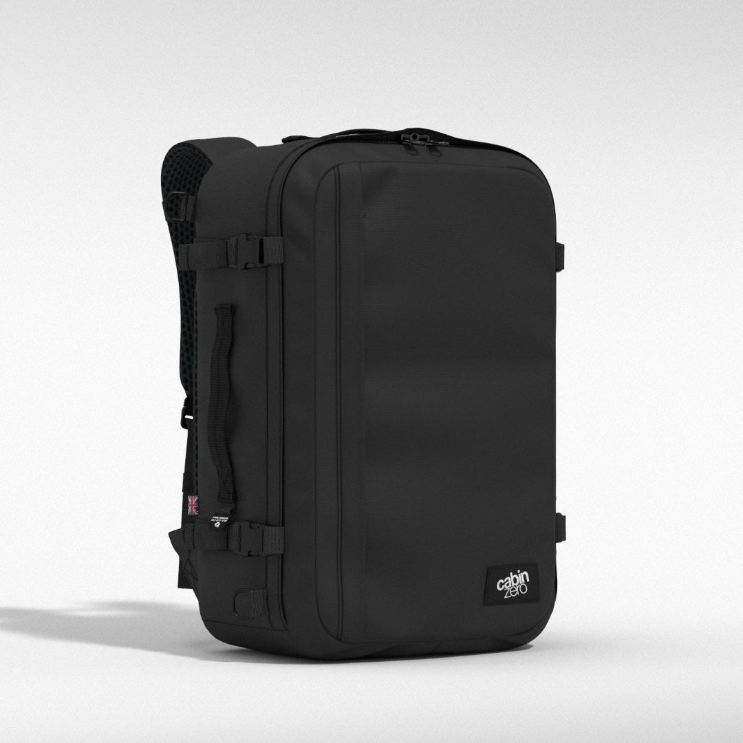 Classic Plus Backpack 42L Absolute Black CABINZERO