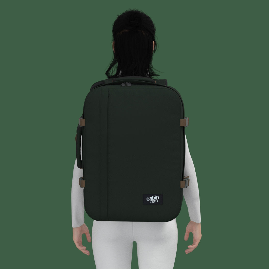 Classic Backpack 44L Black Sand
