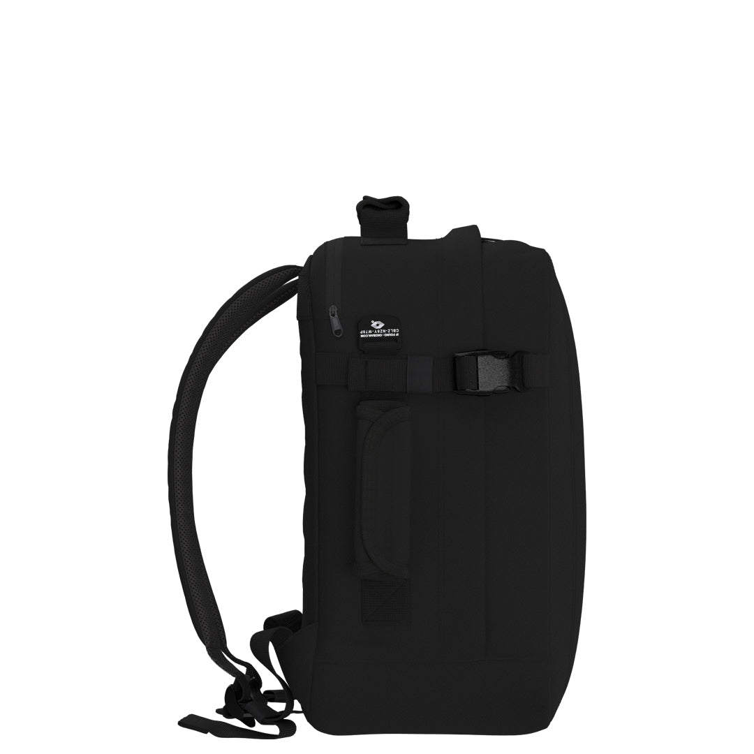 Classic Tech Backpack 28L Absolute Black