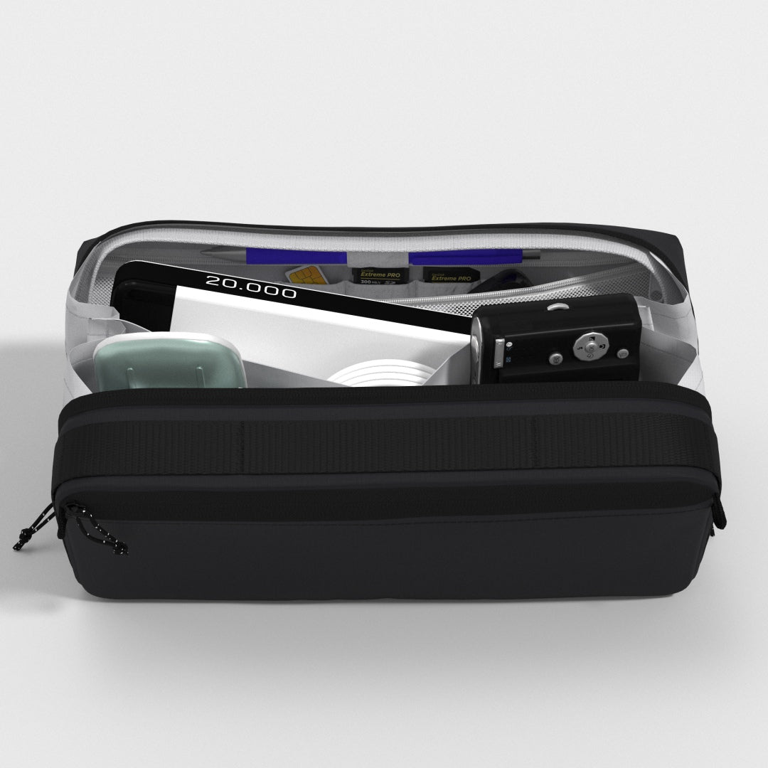 Tech Pouch Absolute Black | CABINZERO