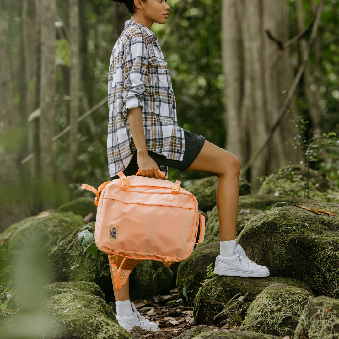★LOW CLASSIC★ Lc GLOW PADDED BACKPACKBLACK LC247BA07BK MUSINSA | LOW CLASSIC Lc GLOW PADDED BACKPACK_BLACK_LC247BA07BK